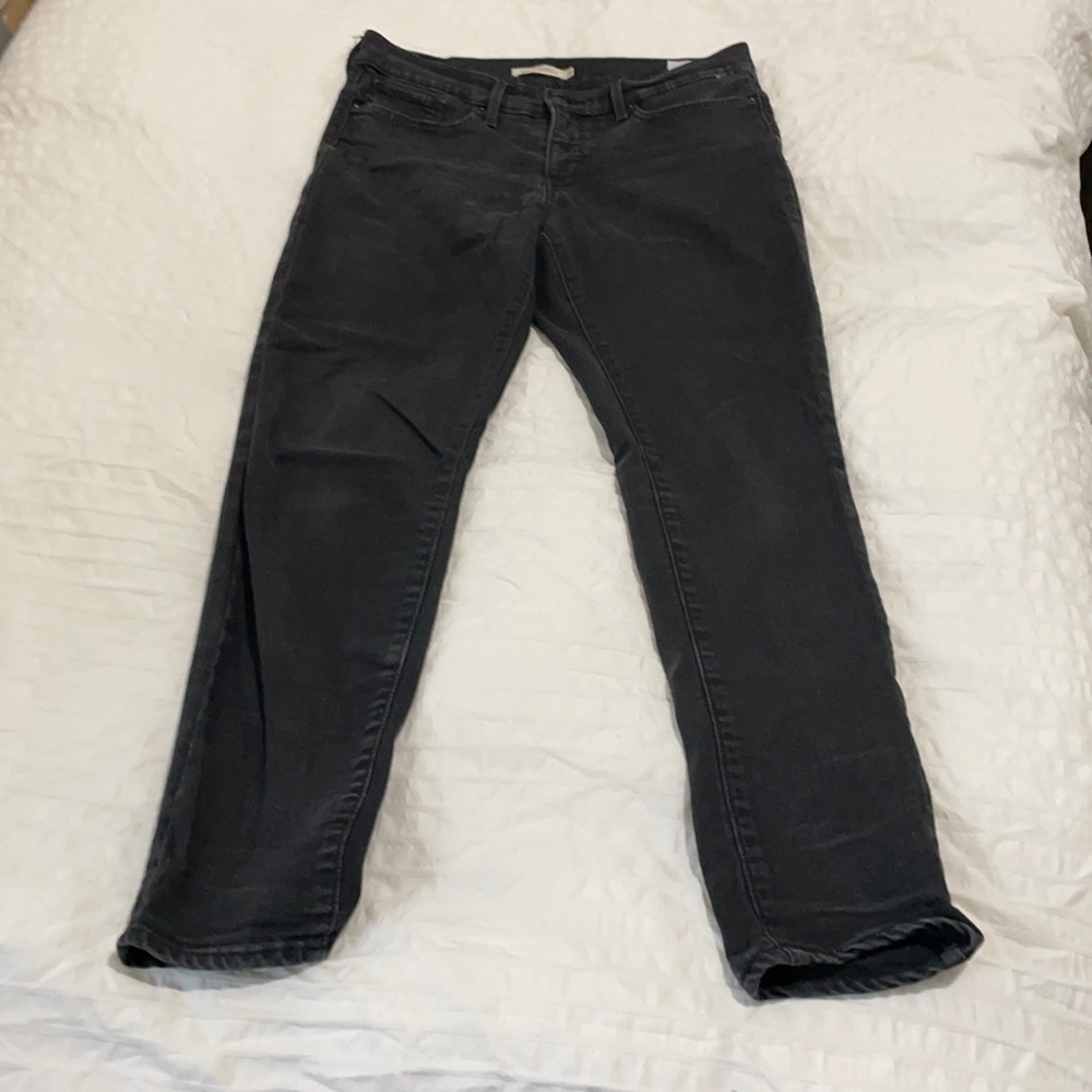 Levi’s 311 Shaping Skinny Jean